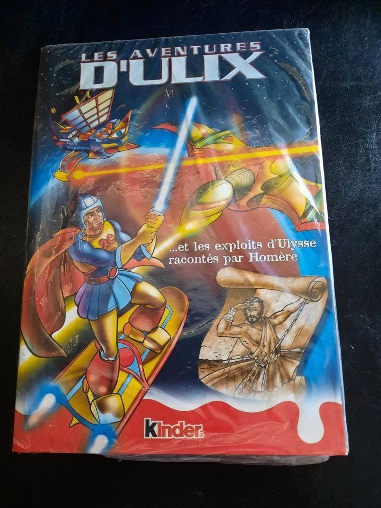 LES AVENTURES D'ULIX - ALBUM KINDERSURPRISE, Ophalen of Verzenden, Zo goed als nieuw