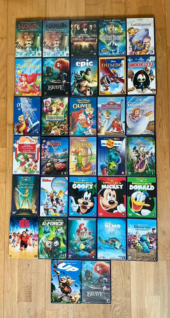 Disney dvds 32 x.  CArs, Robin Hood, Mickey, Oliver, Dumbo, Alle leeftijden, Ophalen of Verzenden, Zo goed als nieuw