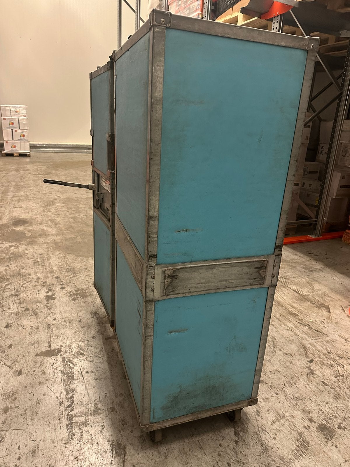Thermo rolcontainer, 200 liter of meer, 60 cm of meer, Zonder vriesvak, Gebruikt