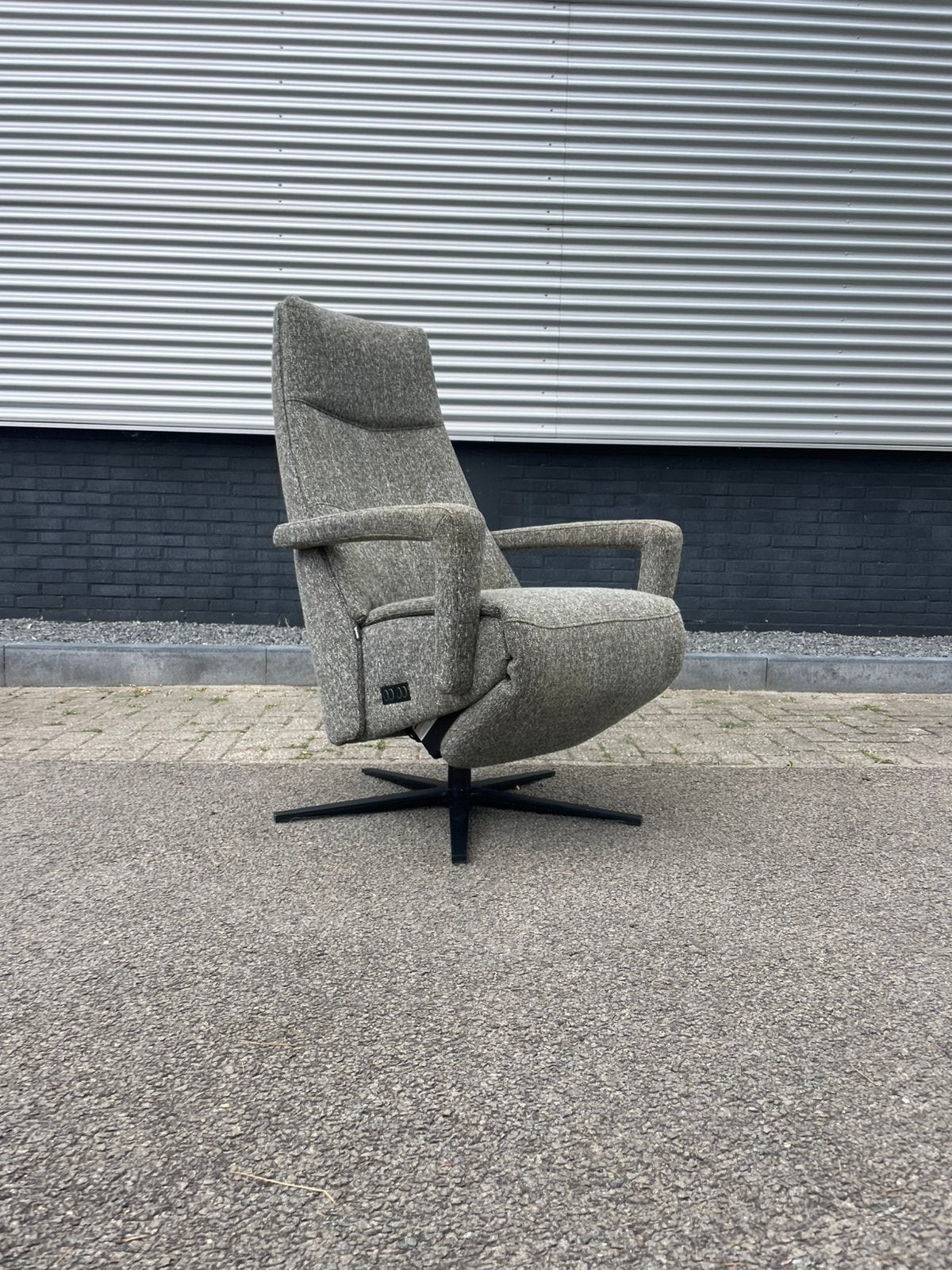 Elektrische montel relax fauteuil / relax stoel op accu, Ophalen, Minder dan 75 cm, 50 tot 75 cm, A