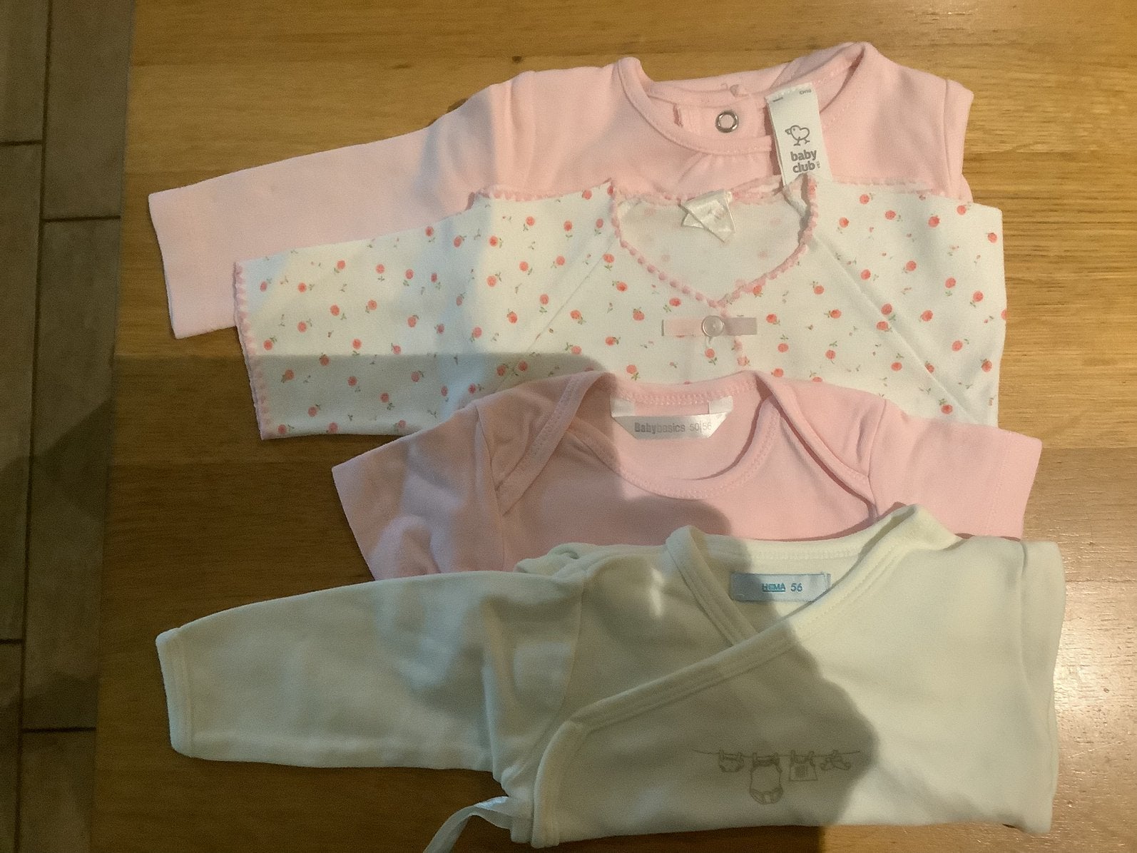 Rompertjes maat 50/56 2 lange 1 korte mouw., Ophalen of Verzenden, Zo goed als nieuw, Jongetje of Meisje, Nacht- of Onderkleding
