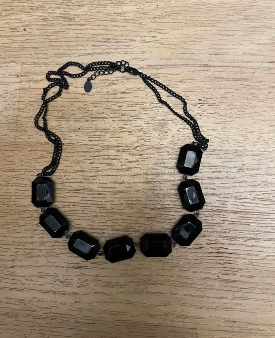 Zwarte ketting met rechthoekige kralen, Sieraden, Tassen en Uiterlijk, Kettingen, Overige materialen, Zwart, Ophalen of Verzenden
