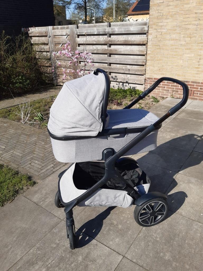 Kinderwagen - Nuna demi grow, Kinderen en Baby's, Kinderwagens en Combinaties, Gebruikt, Combiwagen, Verstelbare duwstang, Ophalen