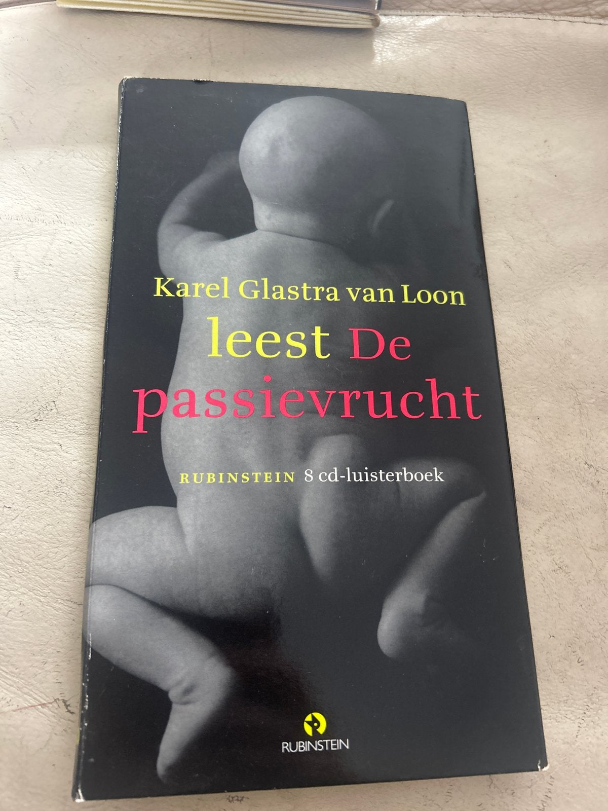 Karel Glastra van Loon leest De passievrucht - Luisterboek C, Verzenden, Cd, Volwassene