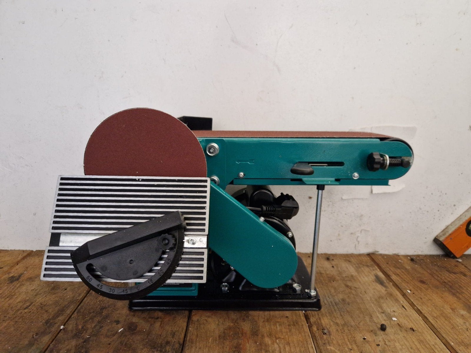 Werkbankslijpmachine met schuurband en schuurschijf, Ophalen, Zo goed als nieuw, Werkbankslijpmachine