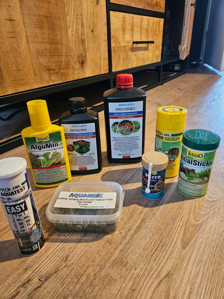 Aquarium onderhoud producten, Ophalen
