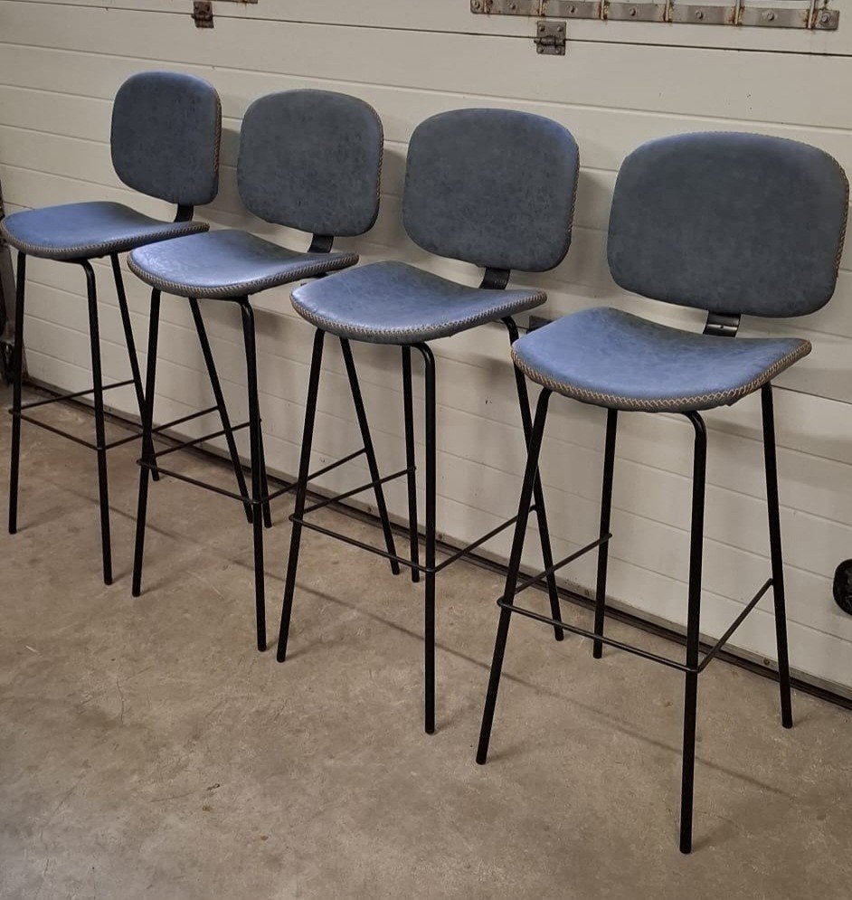 nog 2 stuks barkrukken bar krukken barstoelen, Huis en Inrichting, Barkrukken, 5 krukken of meer, Ophalen of Verzenden, Zo goed als nieuw