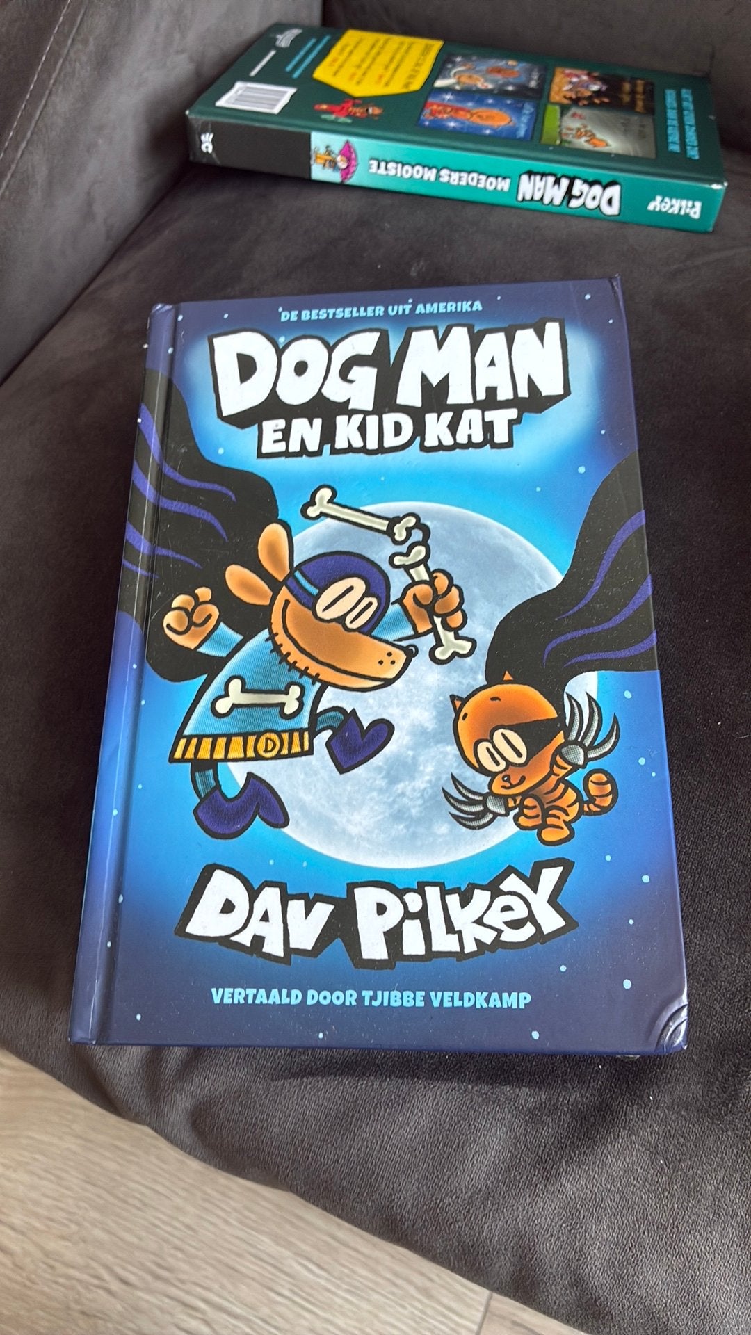 Dog man stripboeken Nederland Vol. 1,4 en 10, Gelezen, Verzenden, Meerdere stripboeken