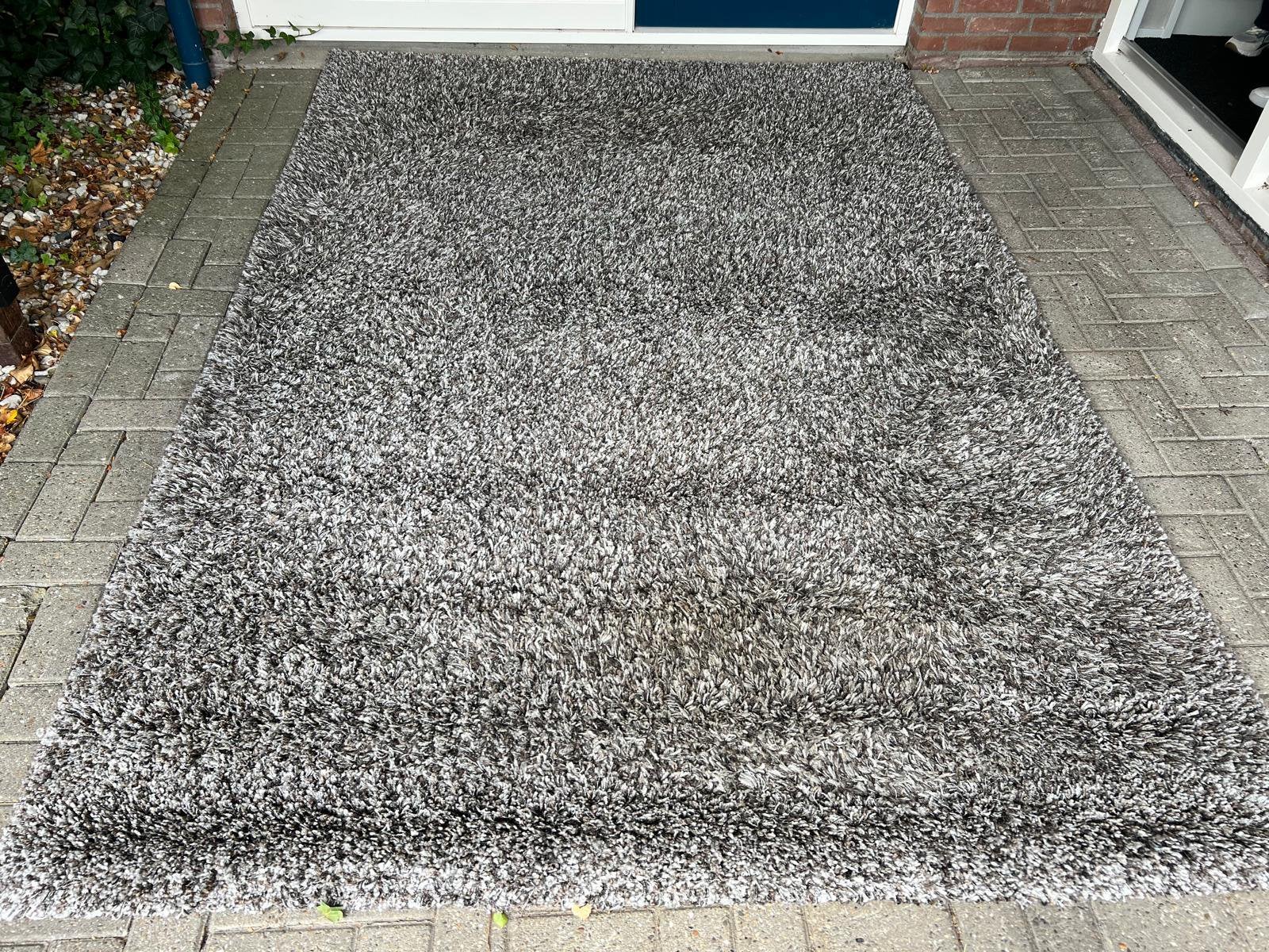 Zacht hoogpolig vloerkleed
