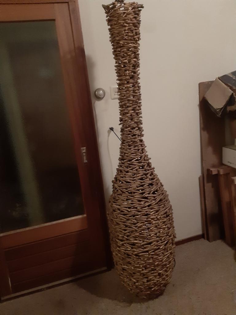 Goudkleurige sfeervolle vloerlamp met verwisselbare bol, Overige materialen, Gebruikt, Ophalen of Verzenden, Bohemian, Modern, Sfeervol
