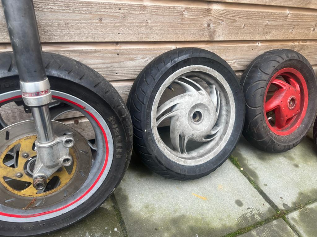 Gilera Runner Sebac voorvork & Piaggio Fly achterwiel, Ophalen of Verzenden, Gebruikt, Overige typen, Piaggio