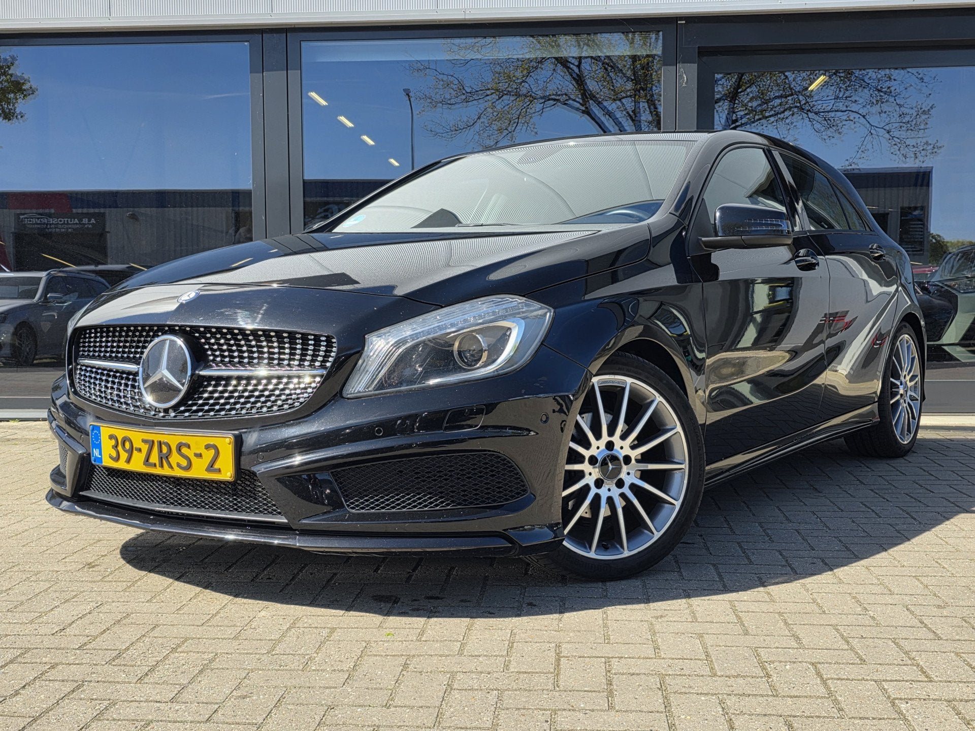 Mercedes-Benz A-Klasse 180 Ambition + AMG STYLING + XENON +, Auto's, Voorwielaandrijving, Gebruikt, 4 cilinders, Handgeschakeld