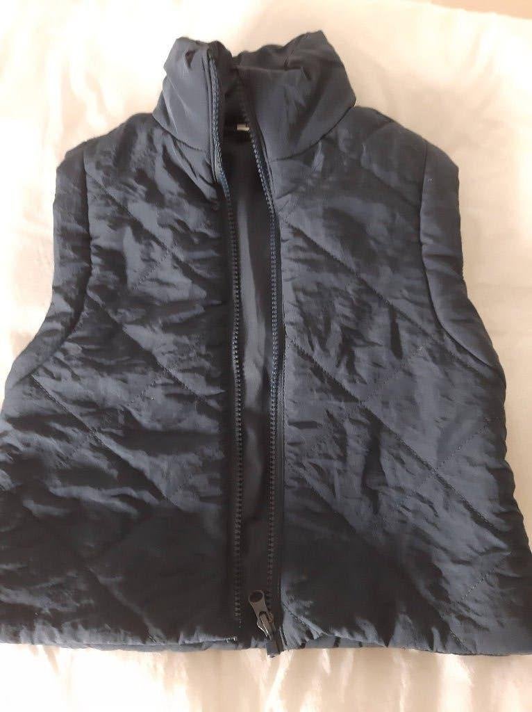 ZGAN donkerblauwe bodywarmer Mt 122/128, Kinderen en Baby's, Kinderkleding | Maat 122, Ophalen of Verzenden, Zo goed als nieuw