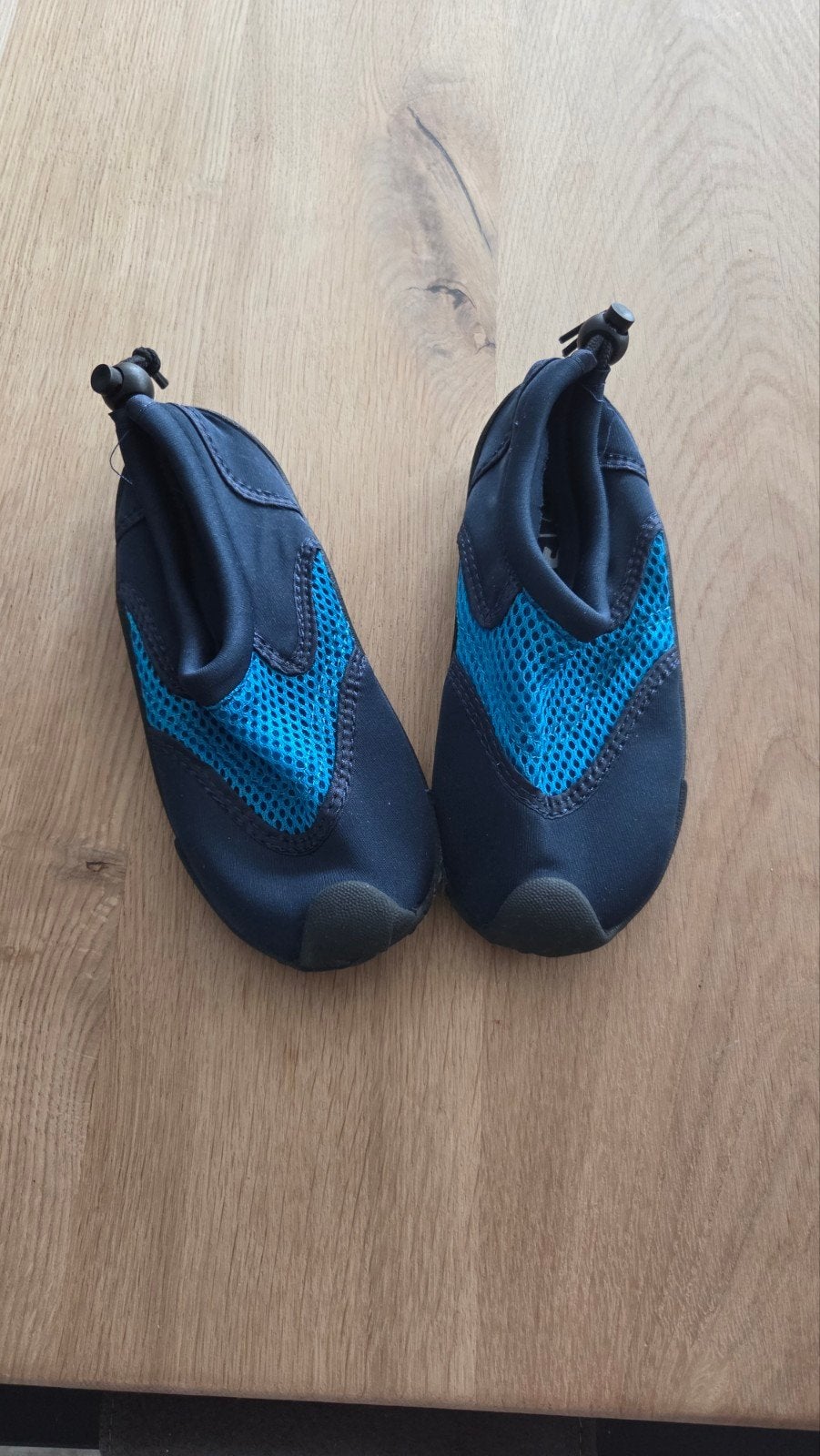 waterschoenen maat 30, Ophalen of Verzenden, Zo goed als nieuw, Jongen of Meisje, Zwemschoenen