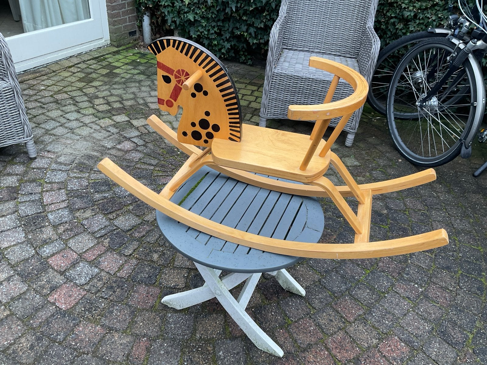 Massief beukenhouten hobbelpaard van De Houtrakker, Kinderen en Baby's, Speelgoed | Houten speelgoed, Gebruikt, Rij- of Hobbelspeelgoed
