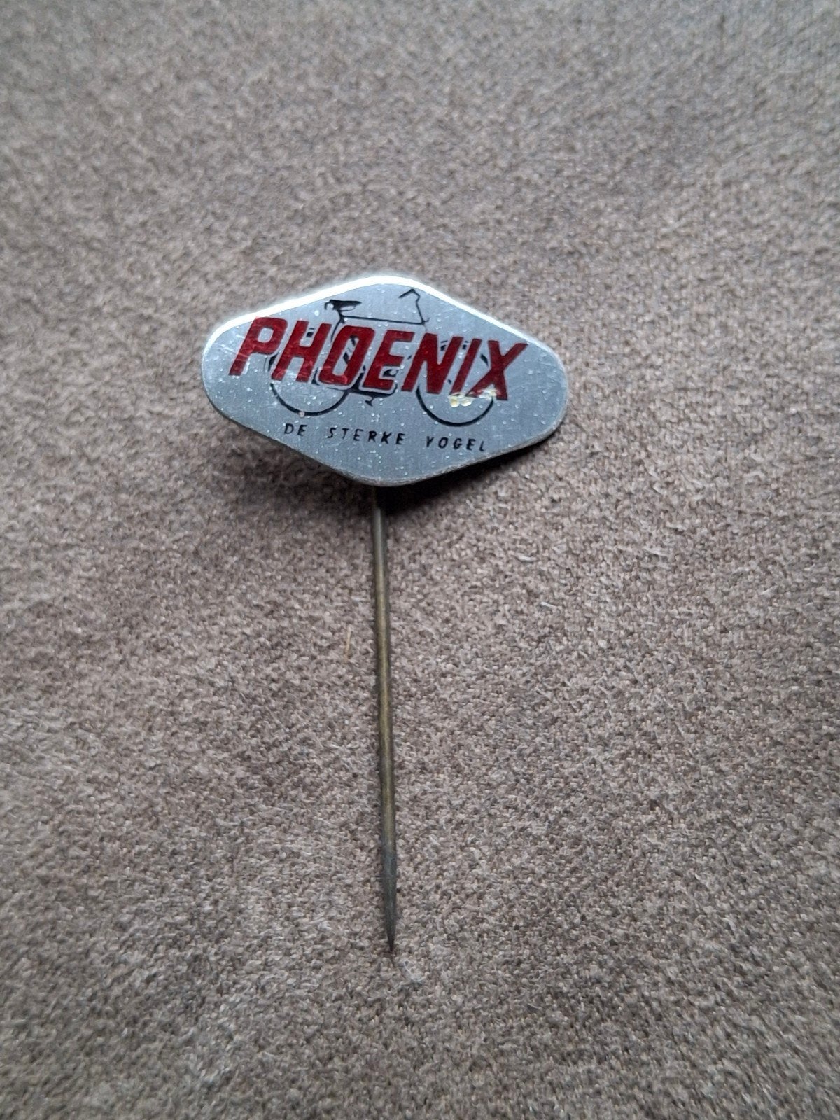 Speldje Phoenix  - De sterke vogel  (afb fiets), Ophalen of Verzenden, Gebruikt