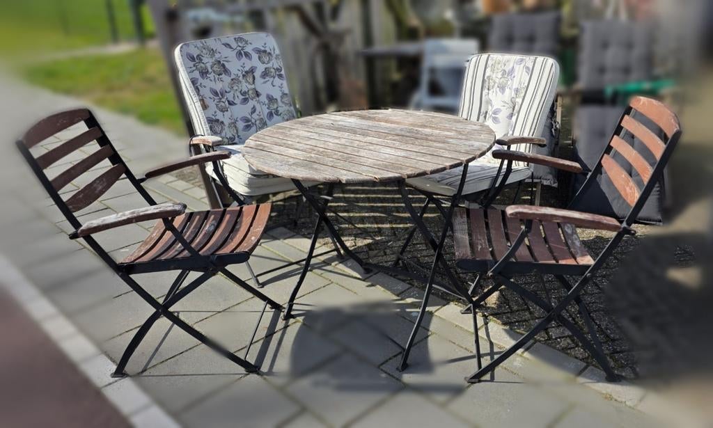 Oude Tuinset met 4 stoelen, tafel en stoelkussens, 4 zitplaatsen, Gebruikt, Ophalen of Verzenden, Tuinset