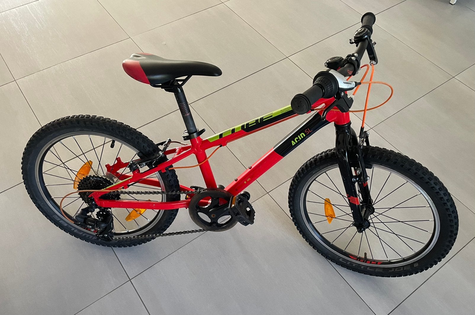 Cube acid sl 200, Ophalen, Gebruikt, Aluminium, 20 tot 24 inch