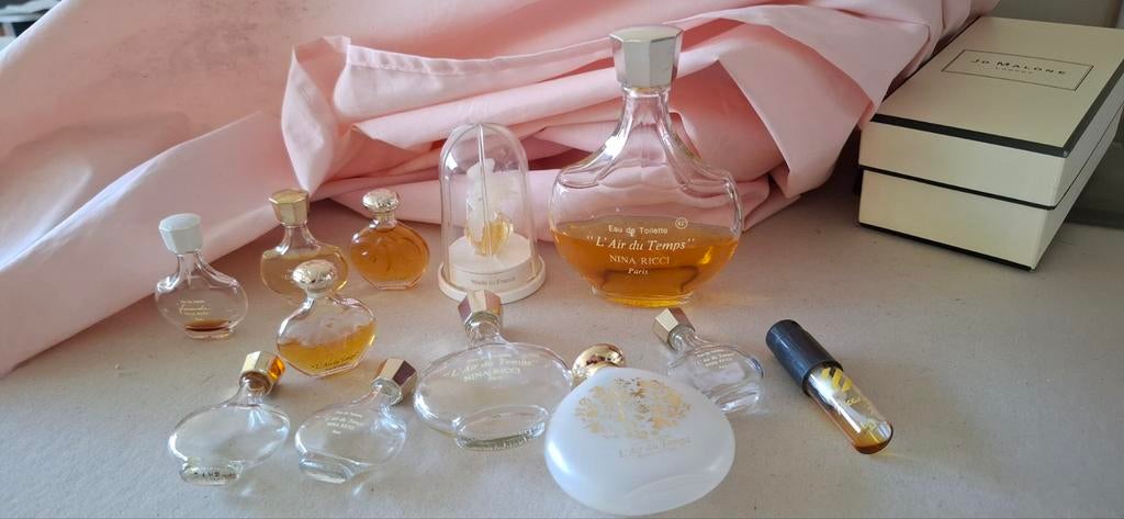 @oude mini's en flessen Nina Ricci o.a. Lalique bottle@, Verzamelen, Parfumverzamelingen, Ophalen of Verzenden, Miniatuur