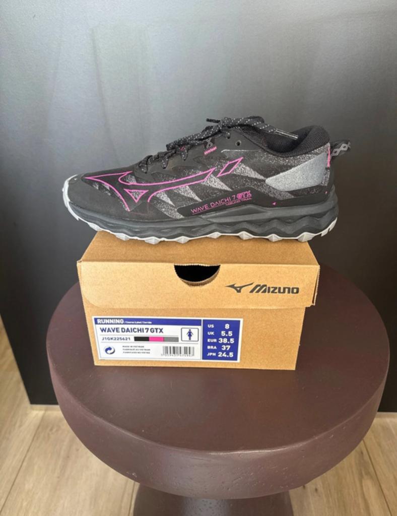 Mizuno wave daichi 7 gtx, dames 38,5, Nieuw, Ophalen of Verzenden, Sportschoenen, Zwart