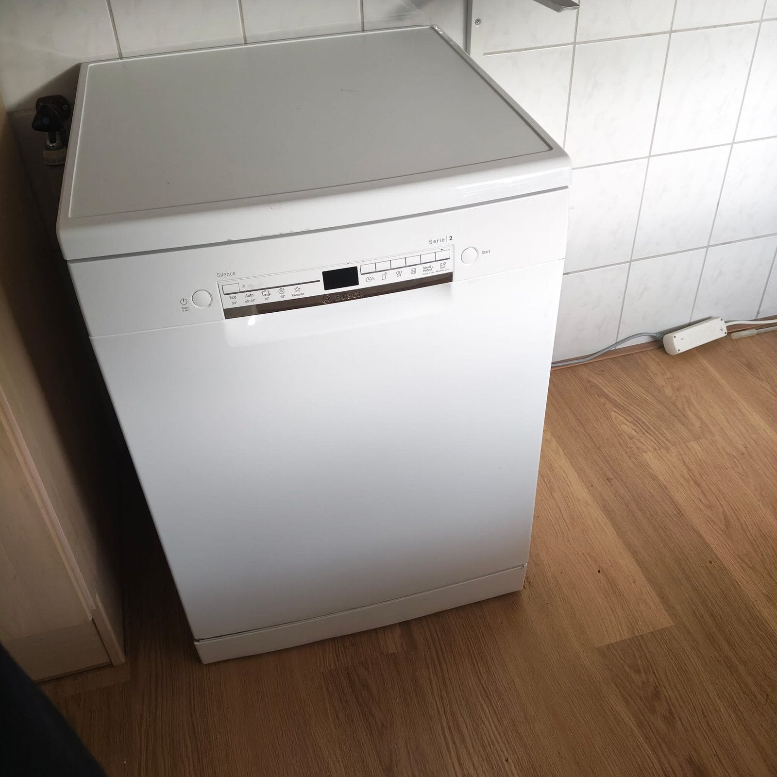 Bosch Serie 2 vaatwasser – Wit – Slechts 1 jaar oud!, Ophalen, Zo goed als nieuw, Minder dan 85 cm