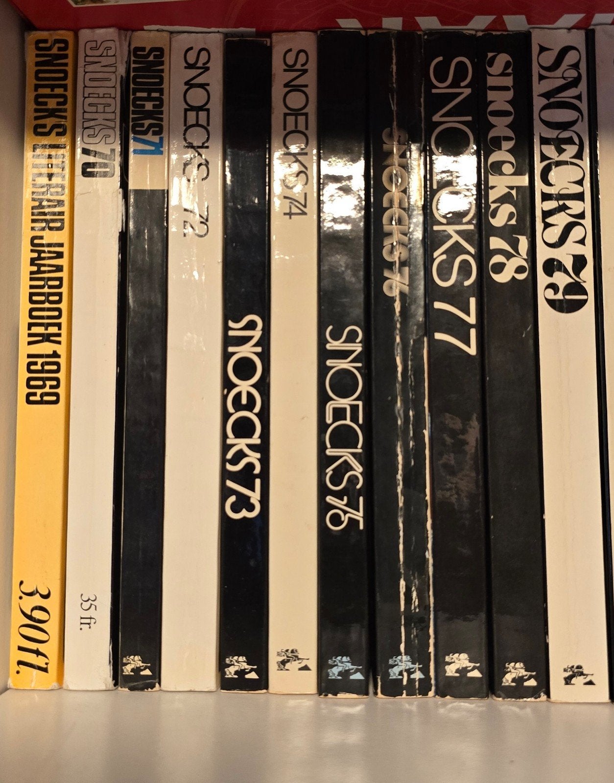 Snoecks jaarboek 1969 t/m 1979, Ophalen of Verzenden, Gelezen