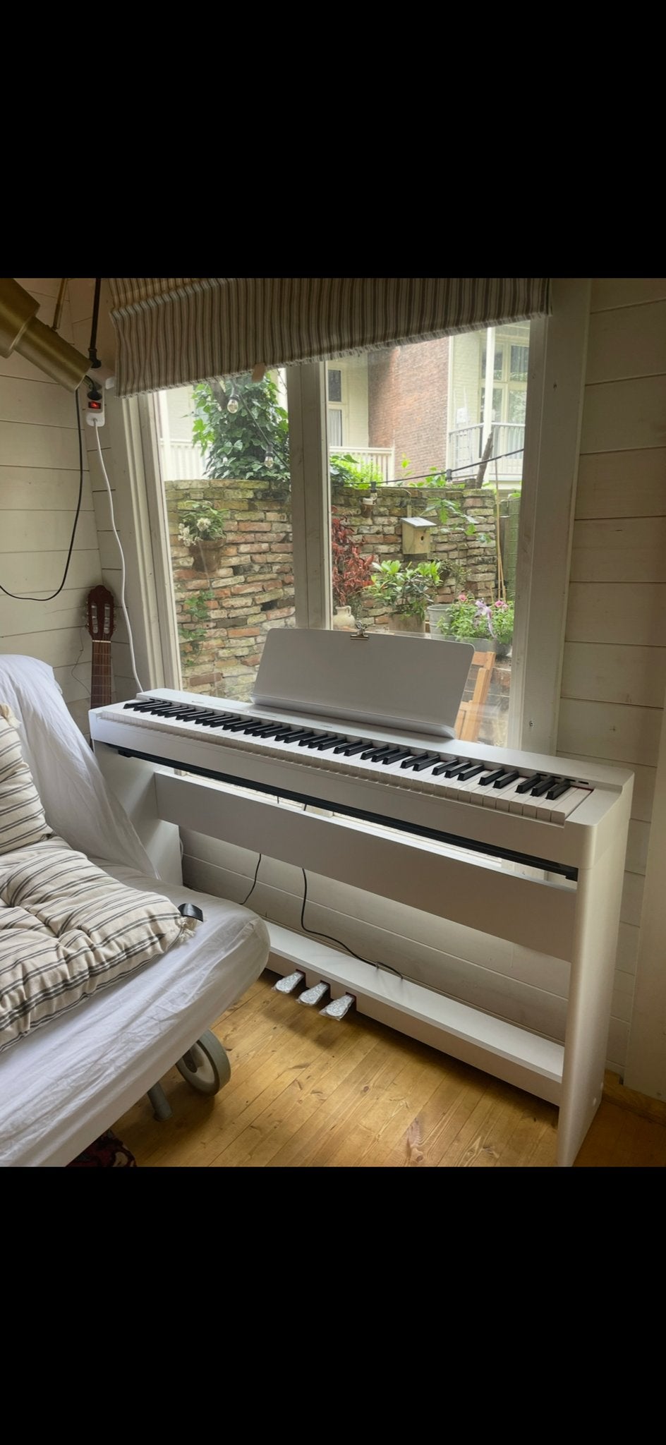 Yamaha P-225WH Digitale Piano Wit - Zo goed als nieuw, Muziek en Instrumenten, Ophalen, 88 toetsen, Yamaha, Zo goed als nieuw