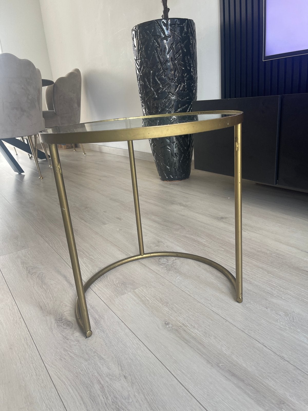 Gouden bijzettafel met glazen blad, Ophalen, Minder dan 45 cm, Minder dan 55 cm, Gebruikt