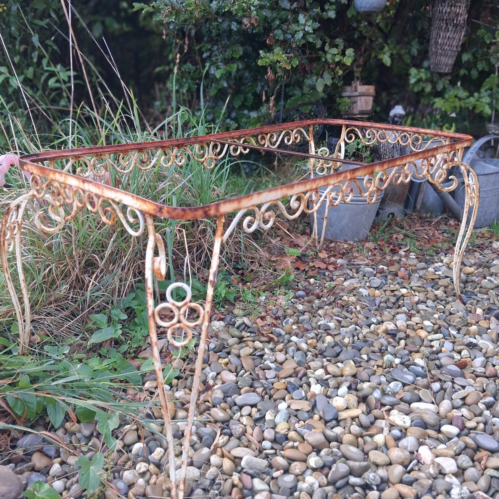 Brocante ijzeren tafelonderstel - Vintage tuindecoratie, Antiek en Kunst, Curiosa en Brocante, Ophalen