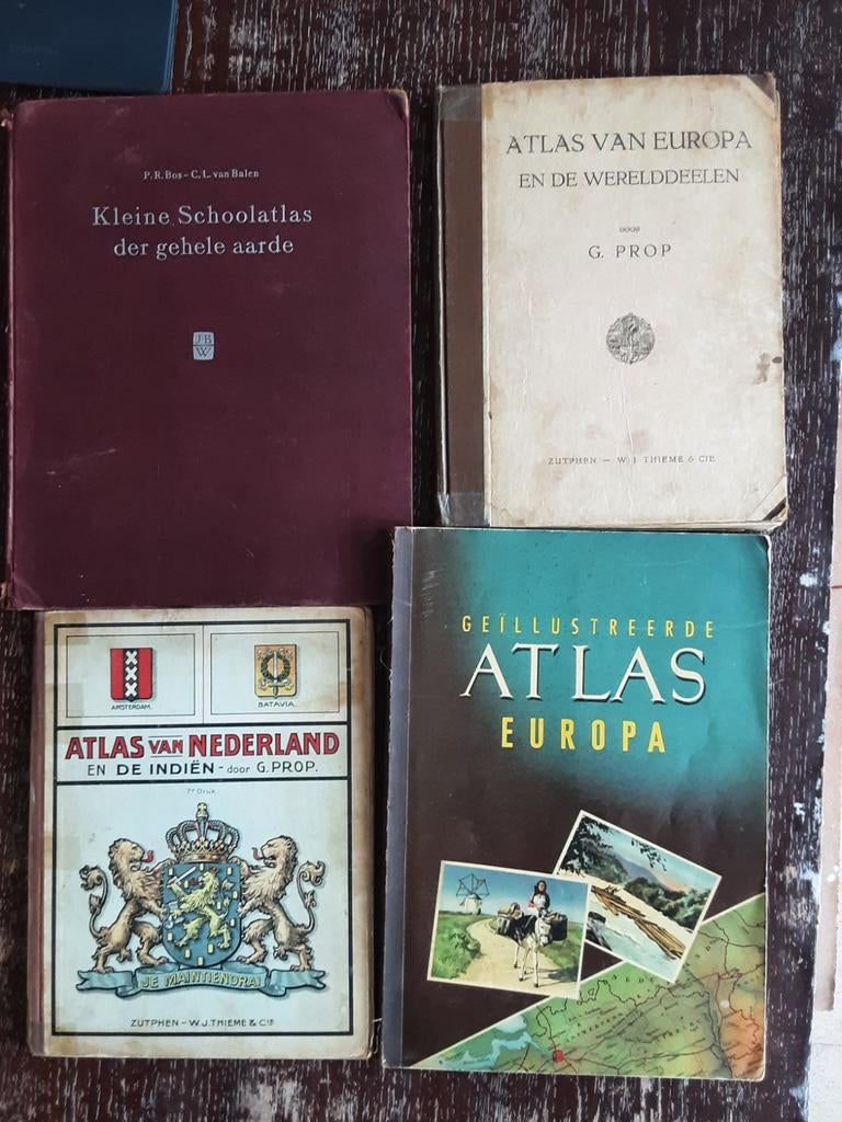 Vintage Atlas Collectie: Nederland, Europa & Wereld, Boeken, Gelezen, Overige atlassen, 1800 tot 2000, Wereld