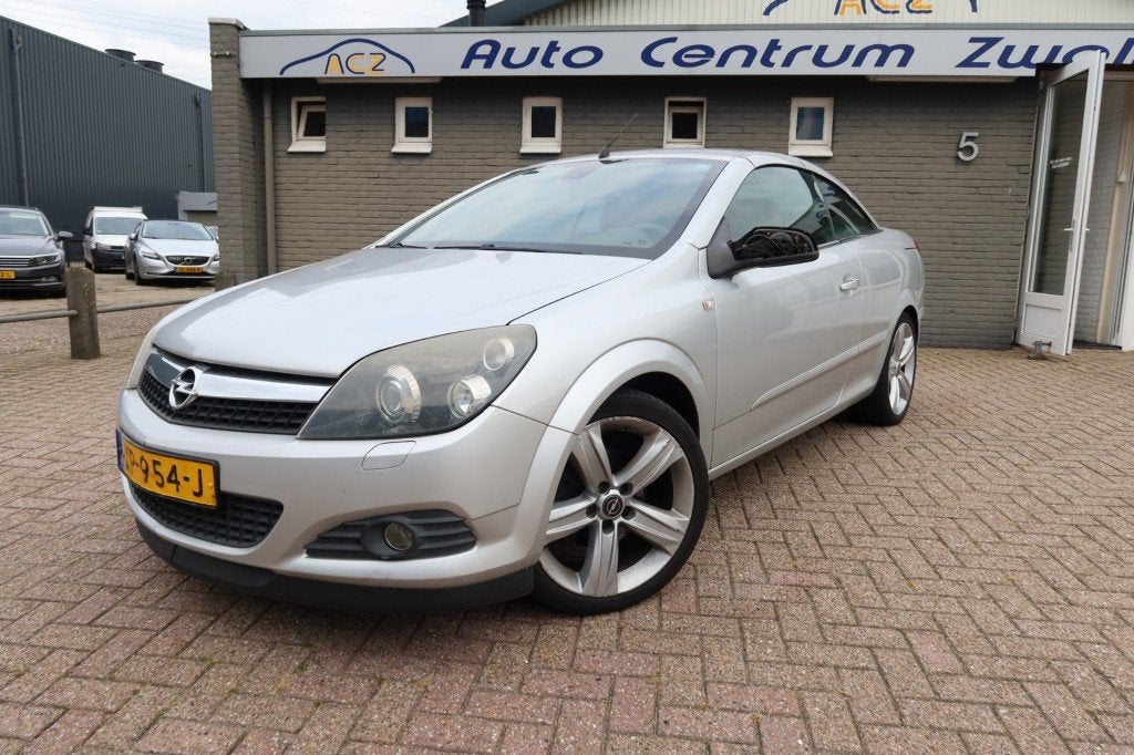 Opel ASTRA 1.8 COSMO , LEDER , TREKHAAK, Auto's, Gebruikt, 4 cilinders, Cabriolet, 1796 cc