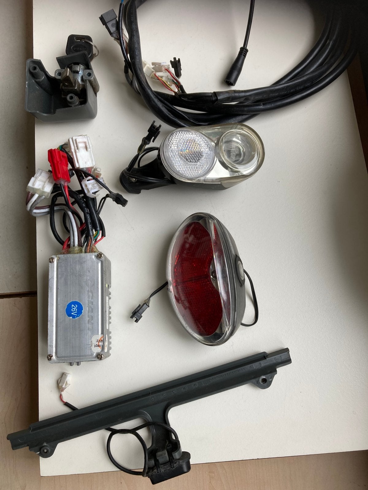 E bike onderdelen giant licht sensor controller, Gebruikt, Overige materialen, Overige typen, Ophalen