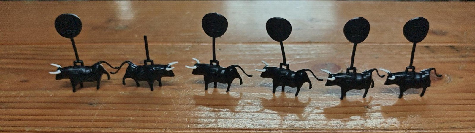 Set van 6 stieren met prikkers - Spaanse decoratie, Ophalen, Zo goed als nieuw
