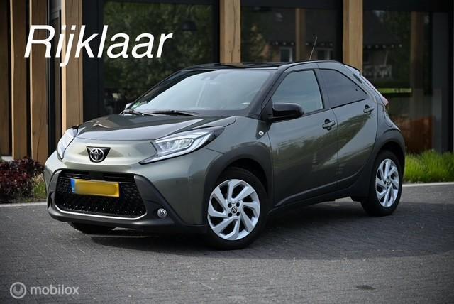 Toyota Aygo X first | Automaat | Stoelverwarming | Led, Auto's, Stof, Gebruikt, Zwart, 4 stoelen