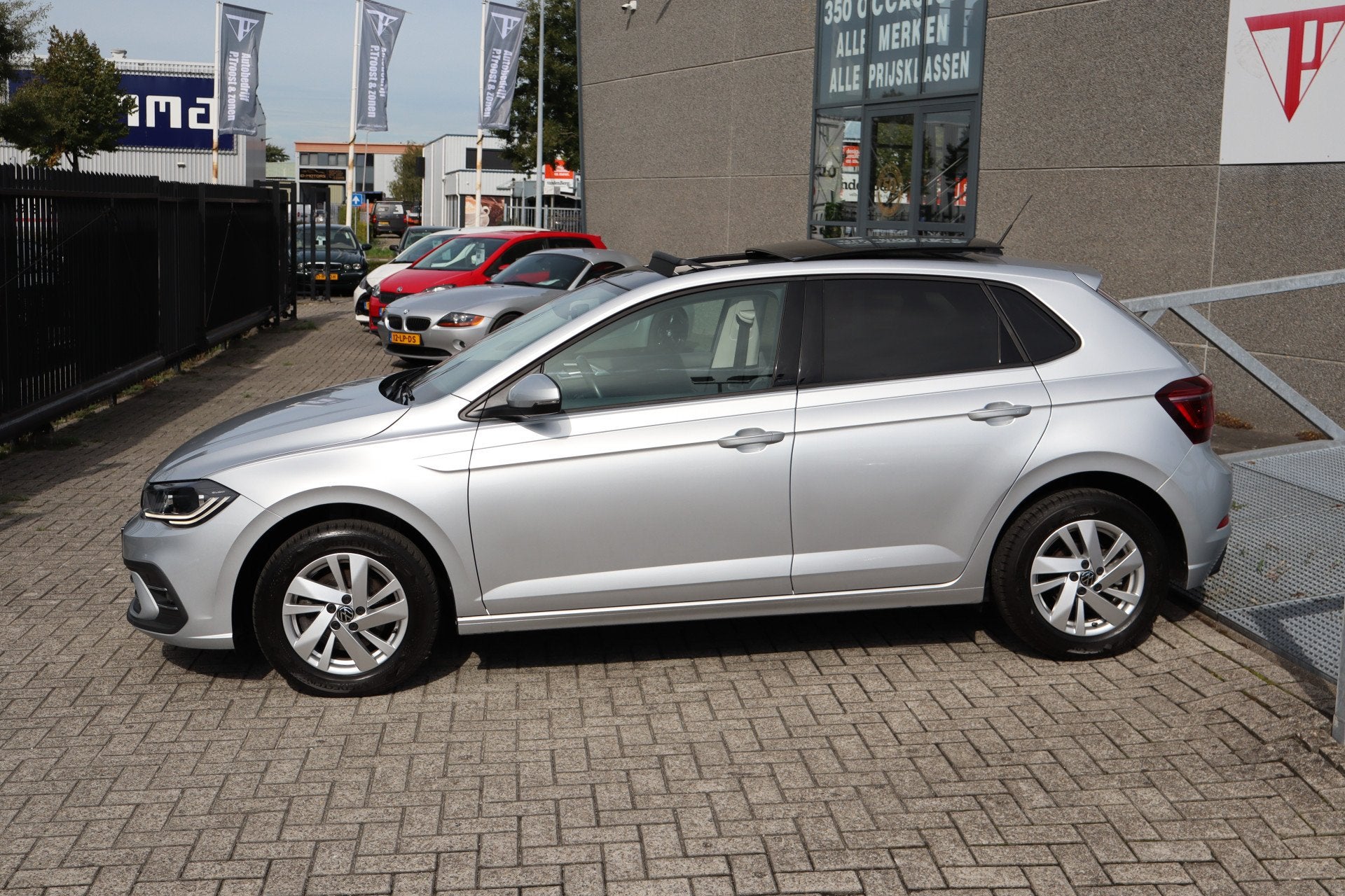 Volkswagen Polo 1.0 TSI Panoramadak/Apple carplay/Digitale t, Auto's, 12 maanden, Stof, Gebruikt, Bedrijf