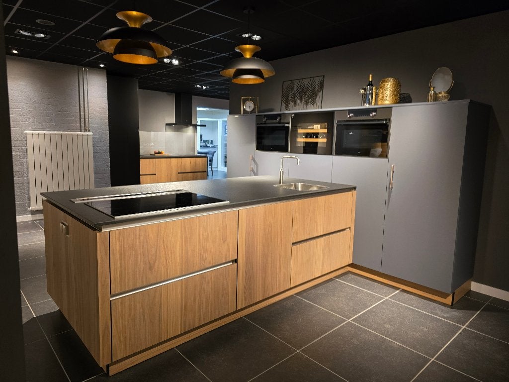 T showroom opstelling, evt kastenwand+ schiereiland optie, Huis en Inrichting, Ophalen, Overige materialen, Overige typen, Nieuw