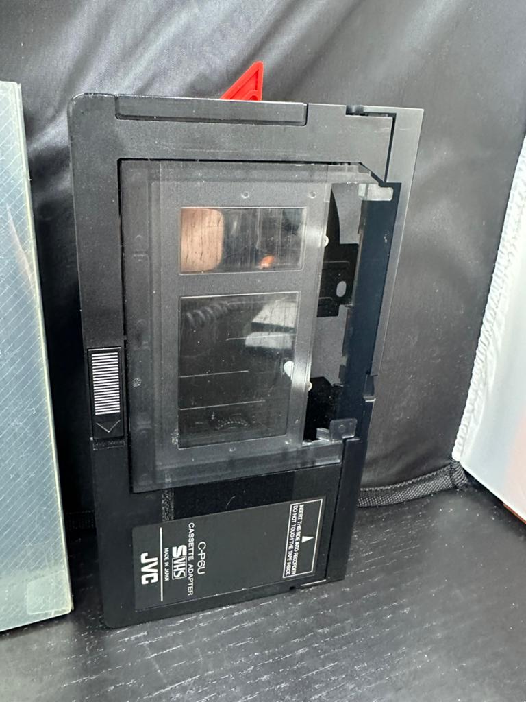 JVC Cassette Adapter C-P6U S-VHS - Zo goed als nieuw, Overige typen, Ophalen of Verzenden, Zo goed als nieuw, D