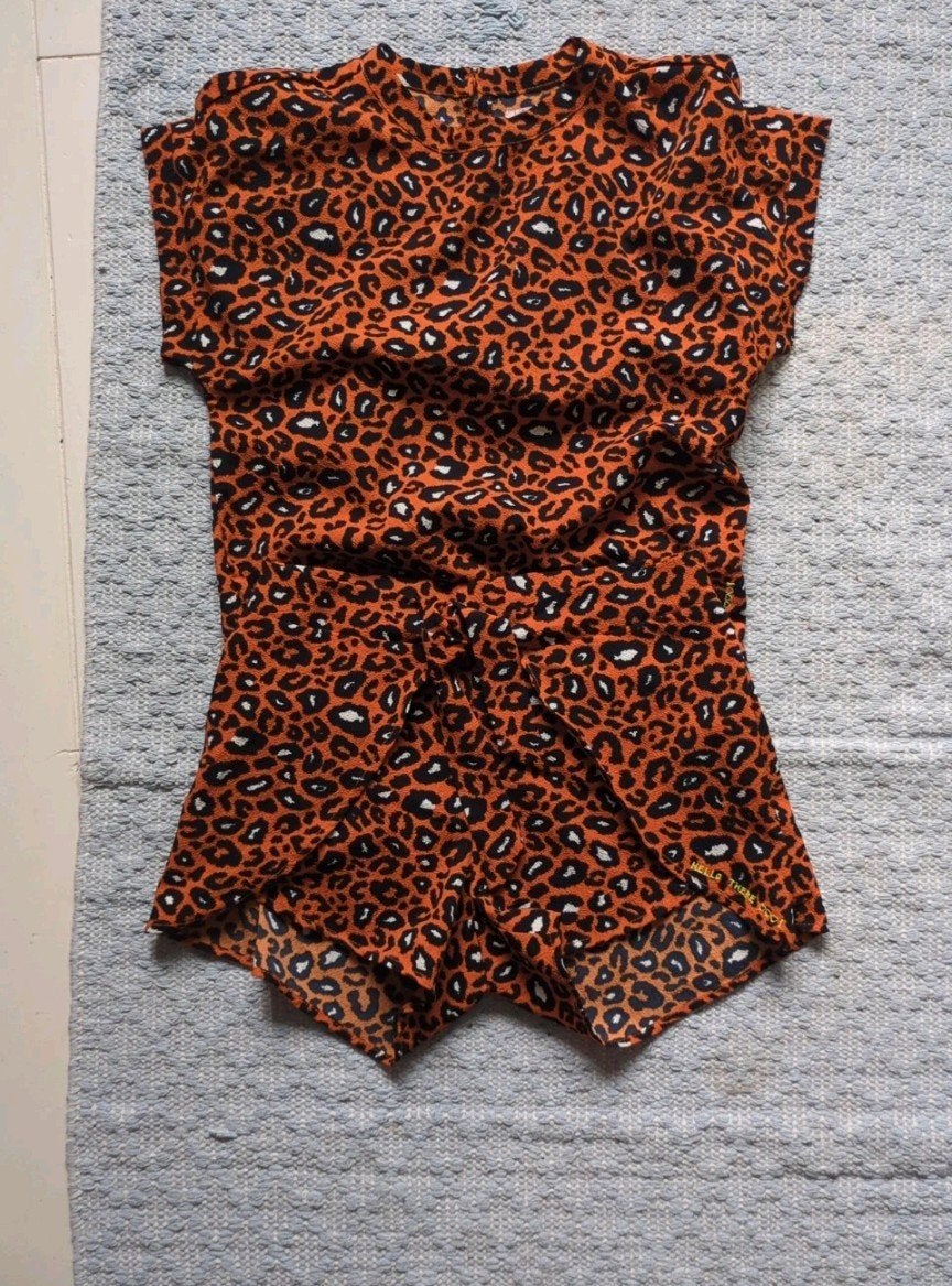 WE co-ord setje luipaardprint maat 134/140, Kinderen en Baby's, Kinderkleding | Maat 134, WE, Meisje, Ophalen of Verzenden, Zo goed als nieuw