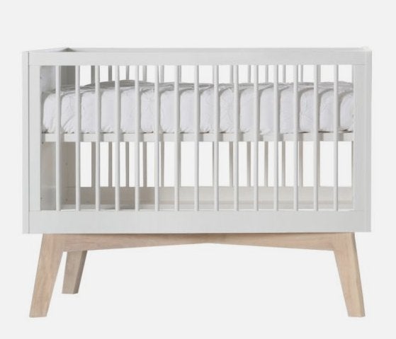 Kidsmill babybed, Kinderen en Baby's, Kinderkamer | Bedden, 70 tot 85 cm, 140 tot 160 cm, Zo goed als nieuw, Ophalen