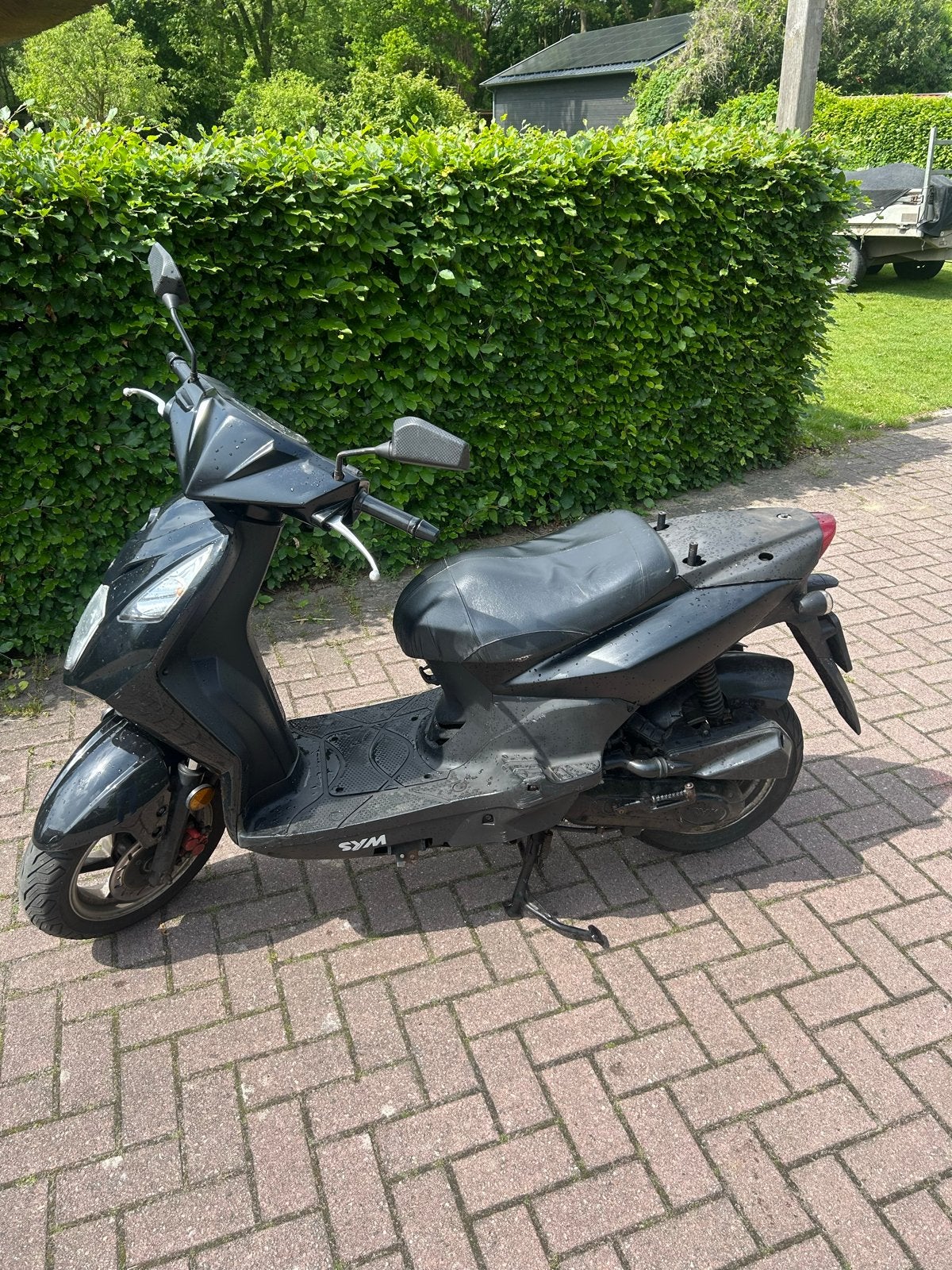 Sym scooter - Kleine opknapper met slecht uitlaatgeluid, Gebruikt, Overige modellen, Maximaal 45 km/u, Ophalen of Verzenden