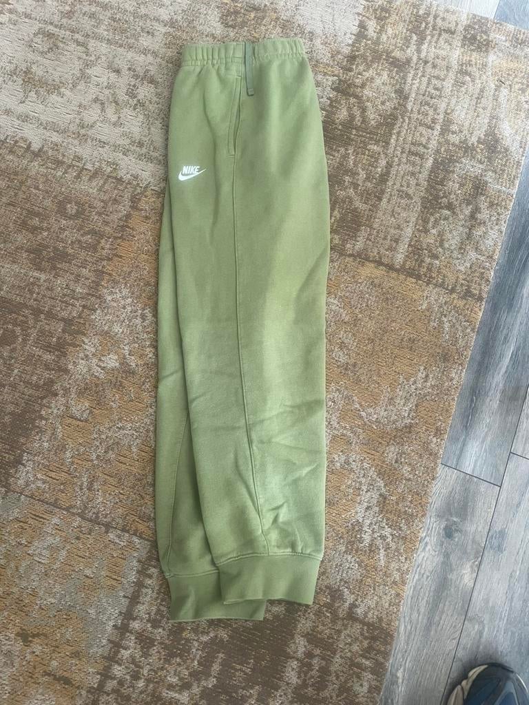 Mooie Nike joggingbroek, Kleding | Heren, Overige maten, Ophalen of Verzenden, Zo goed als nieuw, Groen