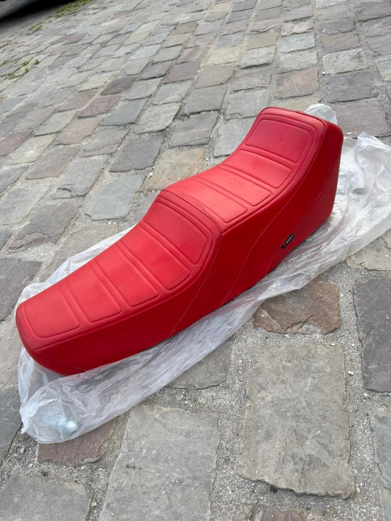 Vespa pk 50 zadel, Ophalen of Verzenden, Zo goed als nieuw, Zadel
