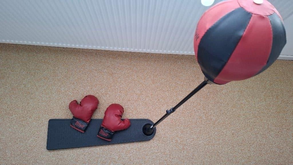 Kinder boksbal inclusief bokshandschoenen, Ophalen, Gebruikt, Boksbal