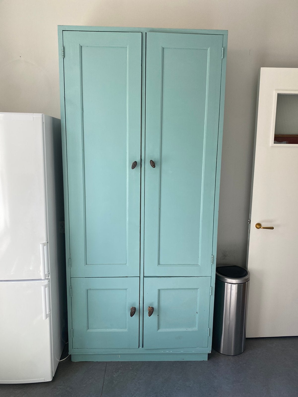 Mooie Kast, keuken of kamer of kleding, Ophalen, Zo goed als nieuw
