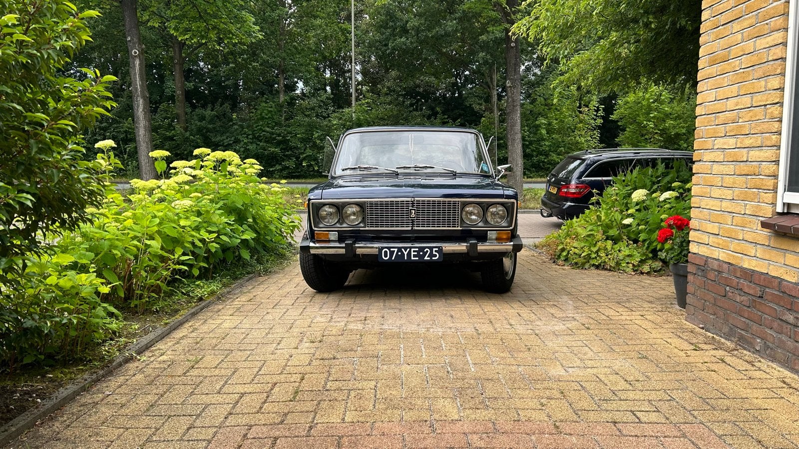 Lada 2106 VAZ 1600 1977 Blauw, Stof, Lada, Overige kleuren, Handgeschakeld