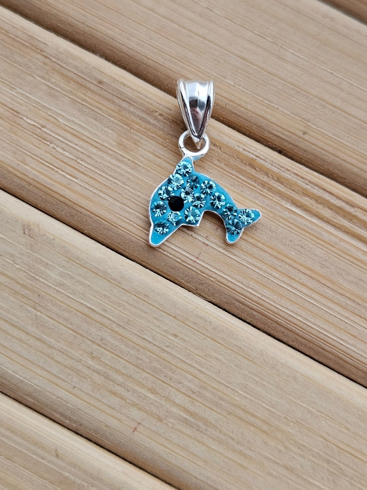 Sterling zilver dolfijn hanger met Swarovski kristal, Blauw, Ophalen of Verzenden, Zo goed als nieuw, Met edelsteen