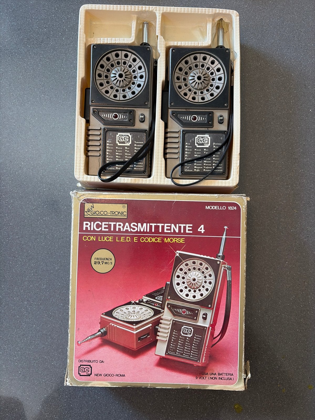 Jaren 80 Walkie Talkie Set in doos, Telecommunicatie, Ophalen of Verzenden, Gebruikt, Minder dan 2 km, Portofoon of Walkie-talkie