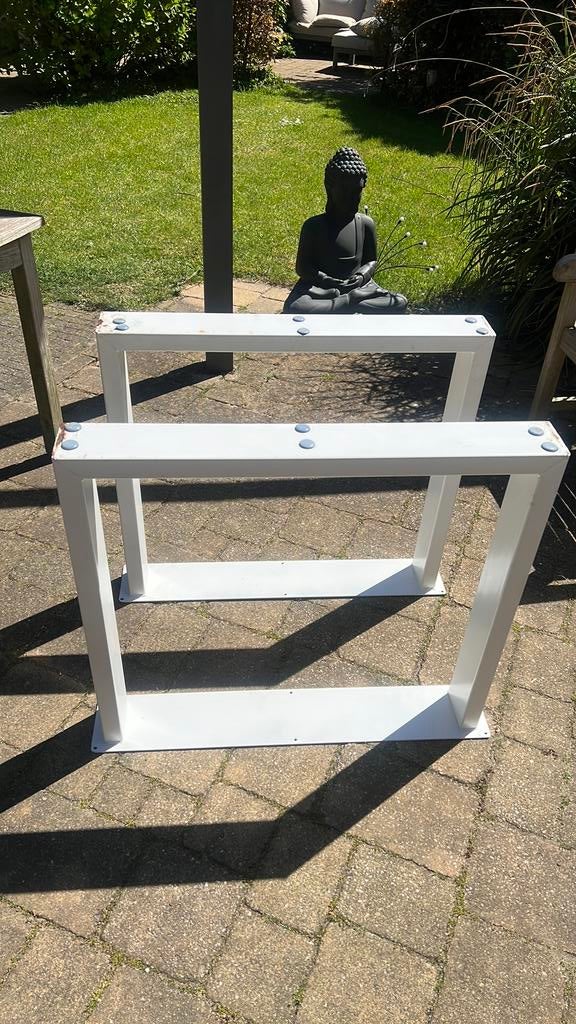 ZWARE STALEN TAFELPOTEN hoog 72 cm breed 85 cm, Ophalen, Zo goed als nieuw, Rond, 50 tot 100 cm
