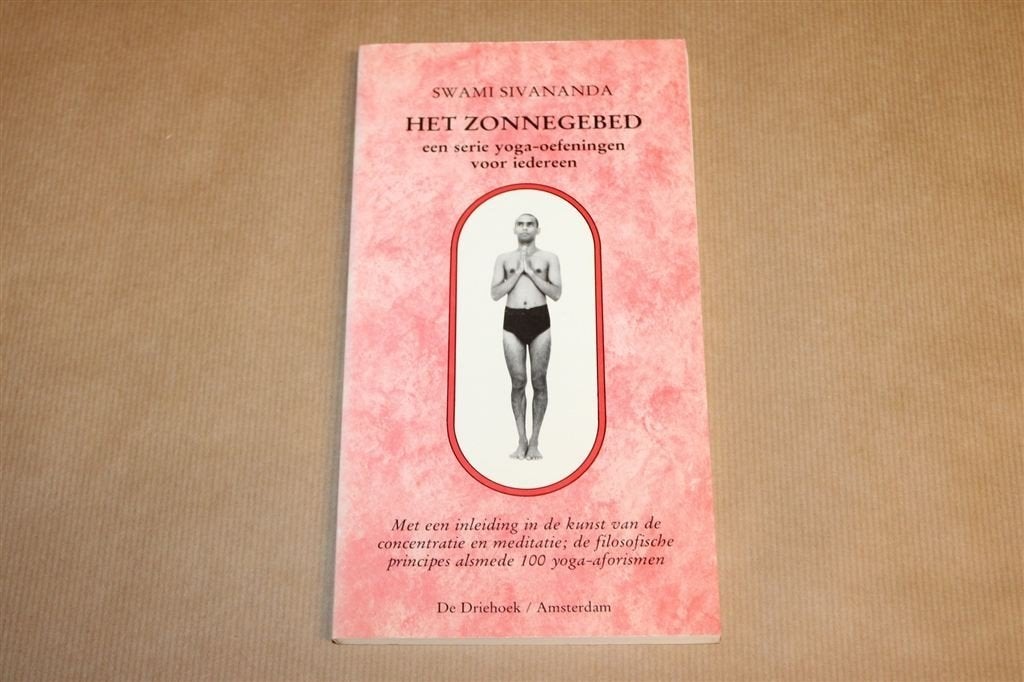 Zonnegebed — Yoga Oefeningen & Meditatie, Ophalen of Verzenden, Gelezen, Overige onderwerpen, Achtergrond en Informatie