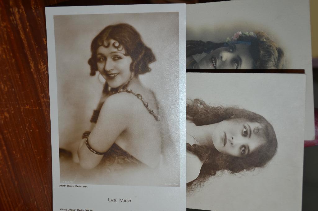 frankrijk 1900 lot 3 kaarten vrouw actrice theater, Ophalen of Verzenden, Voor 1920, Ongelopen, Overige thema's